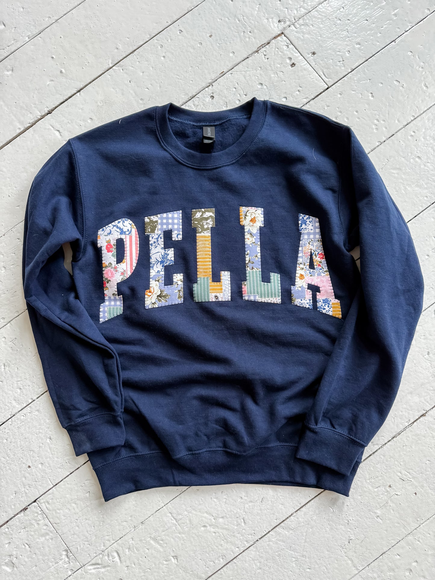 Pella Crewneck in Navy Patchwork