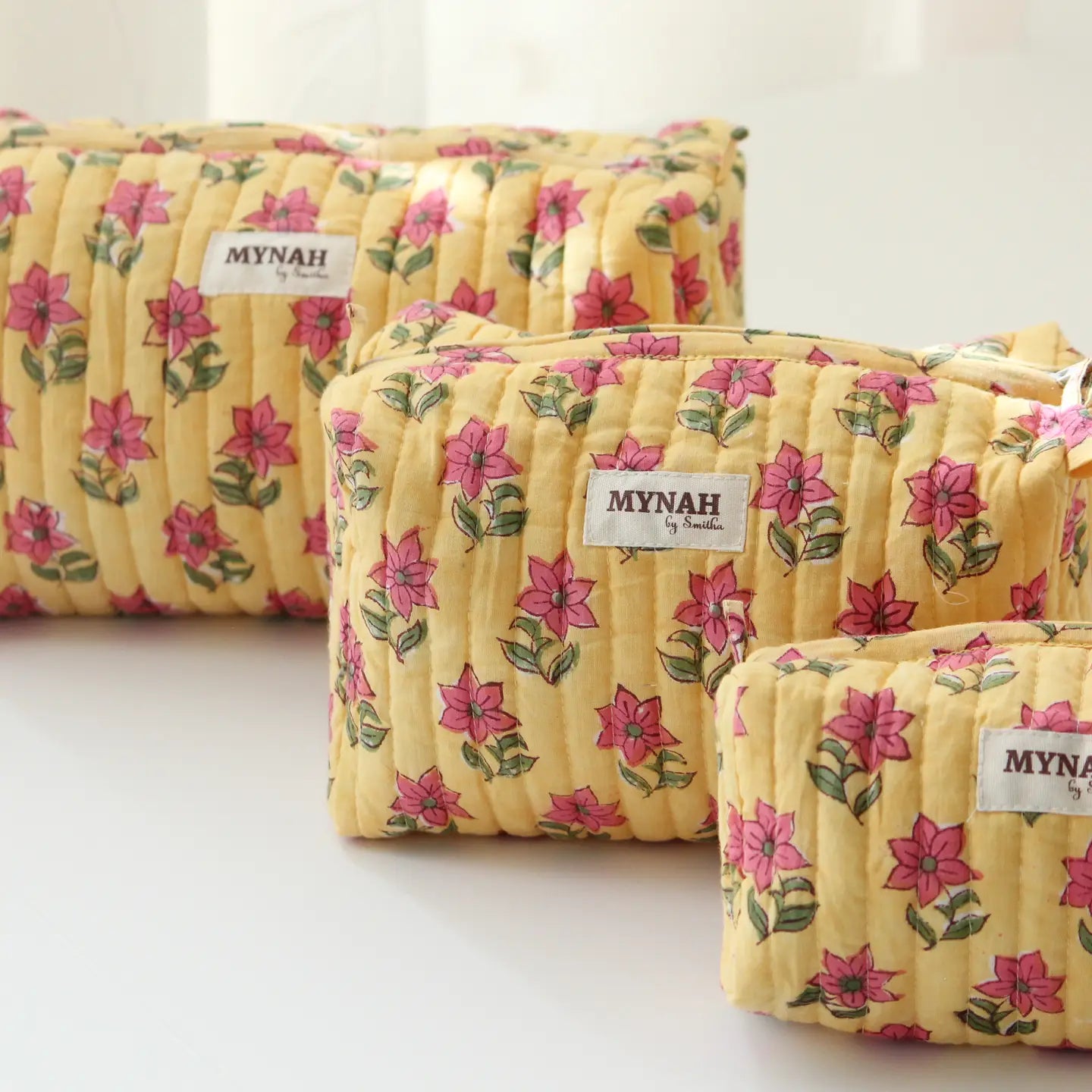 Cosmetic Bags : Summer Petunia