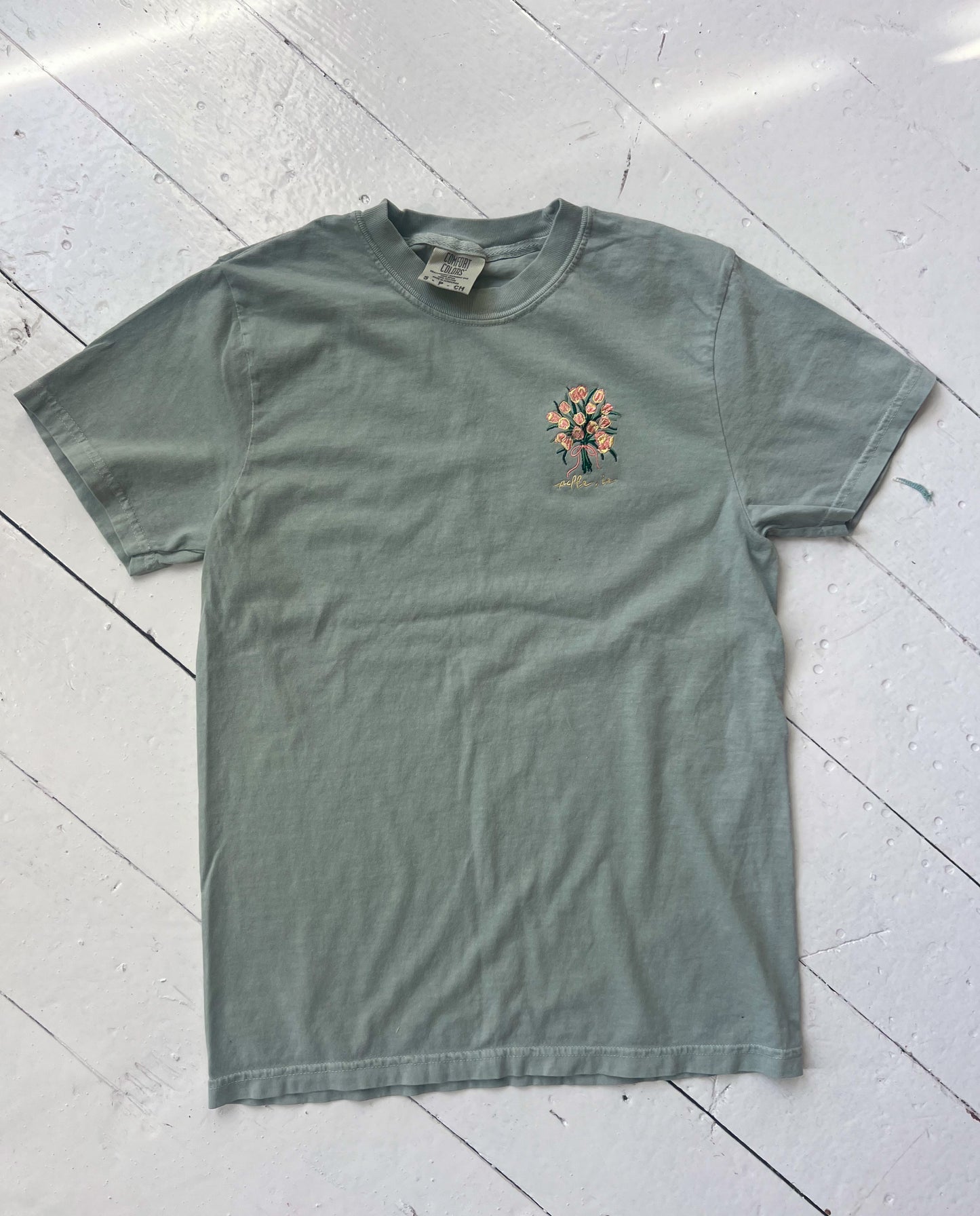 Tulip Bouquet Tee : Sage