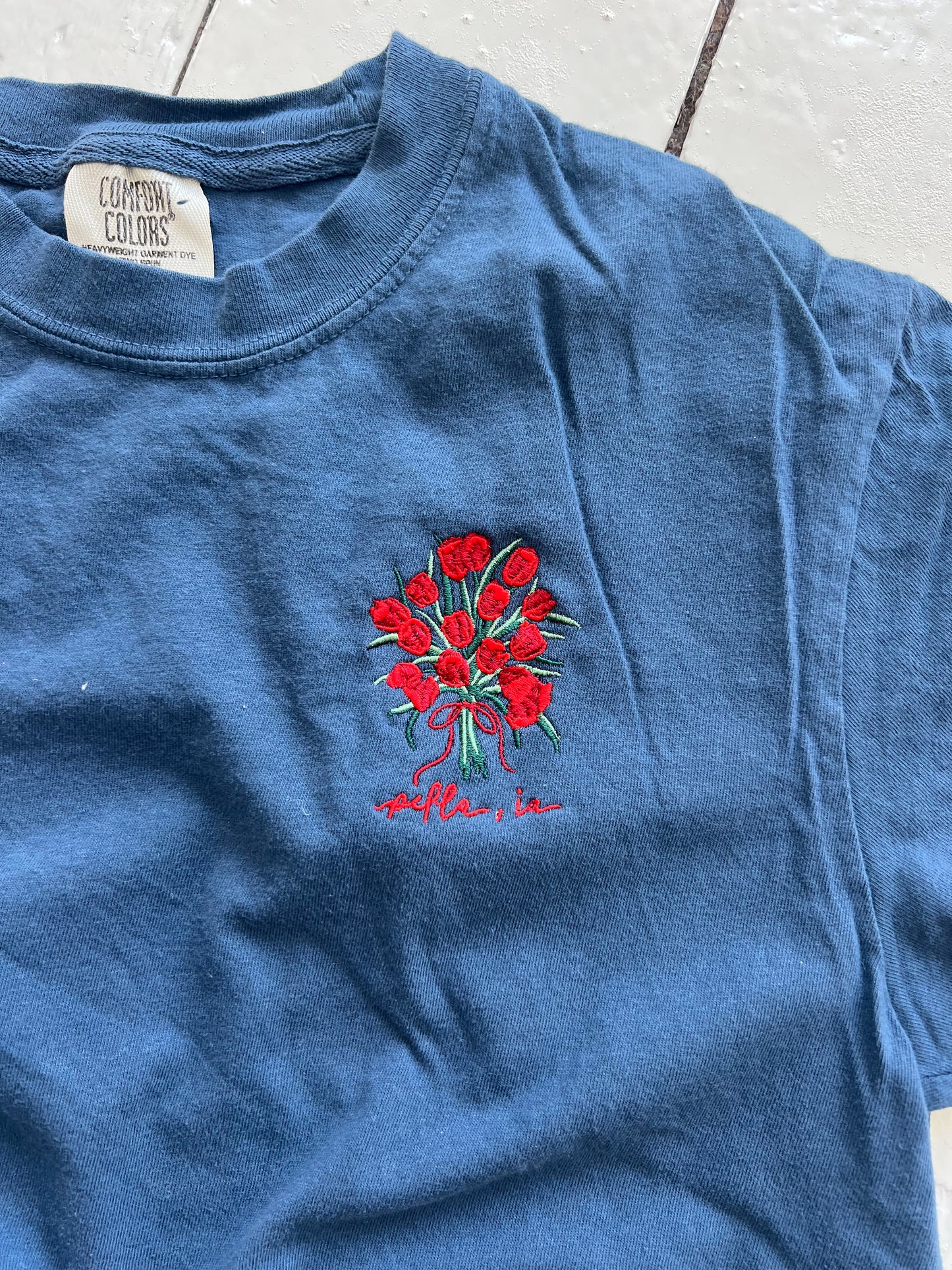 Tulip Bouquet Tee : Navy