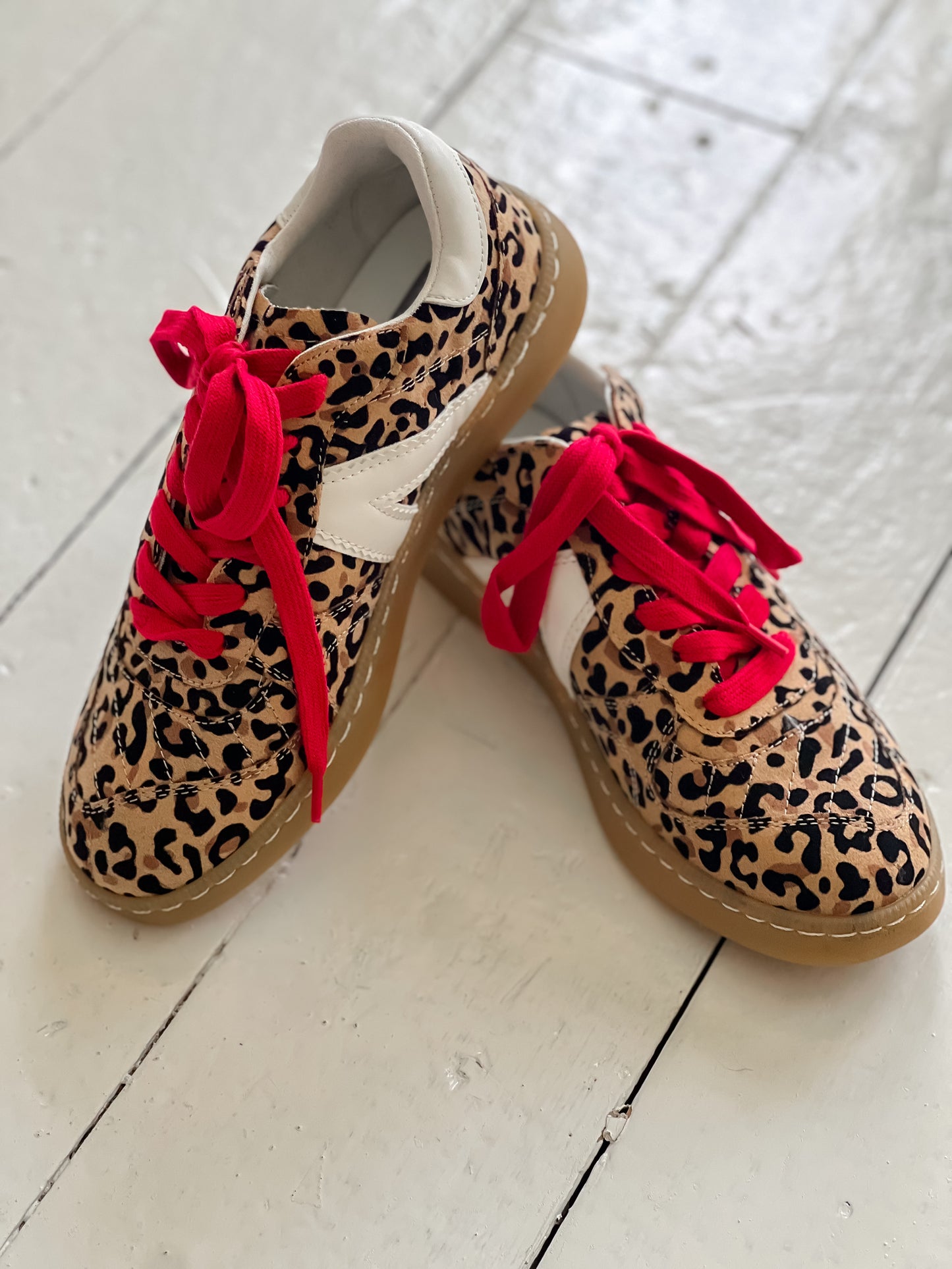 Venus Sneaker in Jag