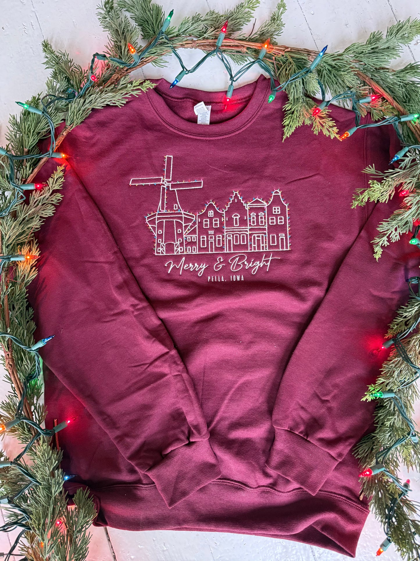 Merry & Bright Pella, IA Crewneck : Maroon