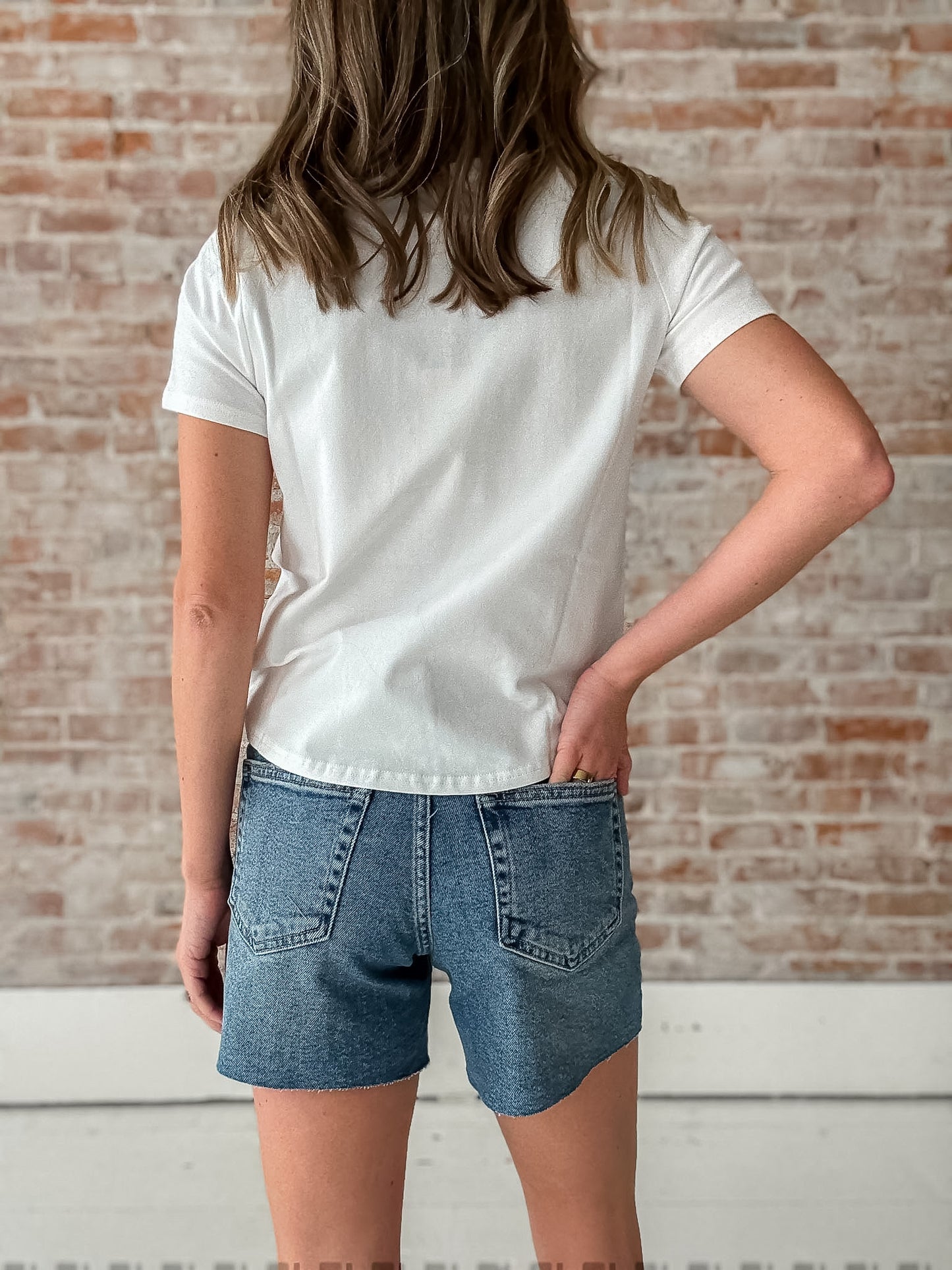 90s Cut Off Short in Medium Wash