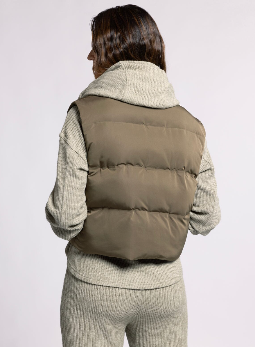Issy Vest : Green