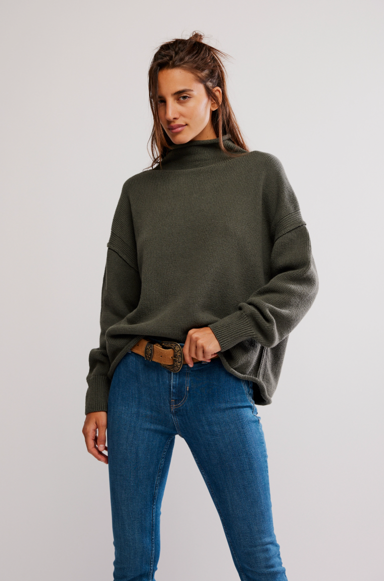 Free People : Torres Roll Neck in Army