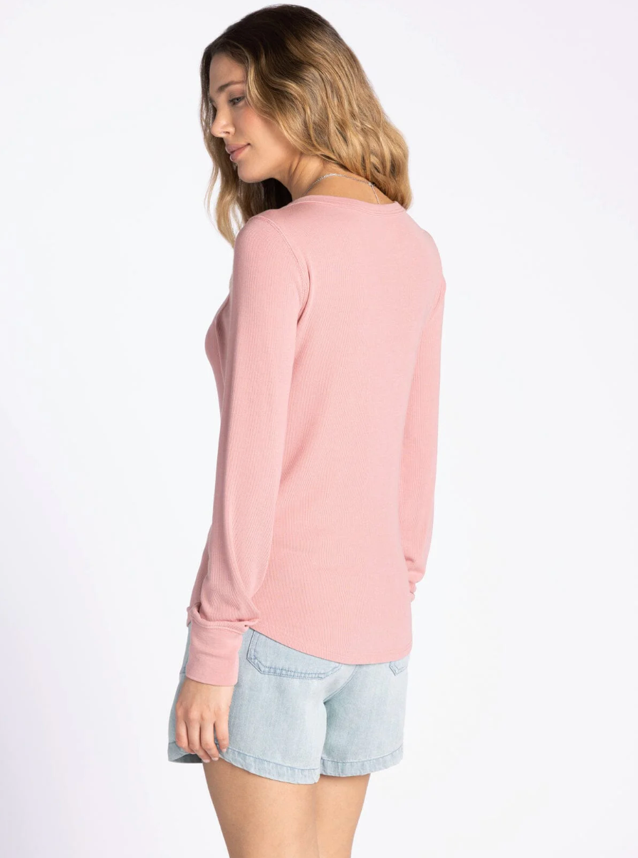 Thread & Supply : Stacey Top in Washed Coral