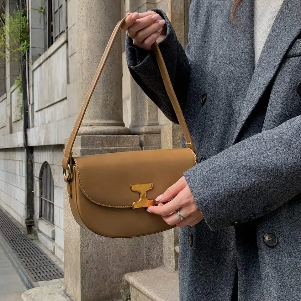 Lucie Shoulder Bag : Caramel