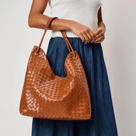 Ezia Hobo Bag in Cognac