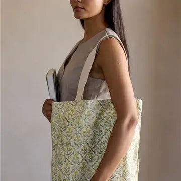 Cotton Tote Bag in Floral Lattice Buttercream