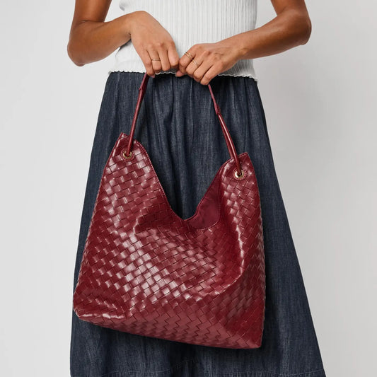 Ezia Hobo Bag in Burgundy