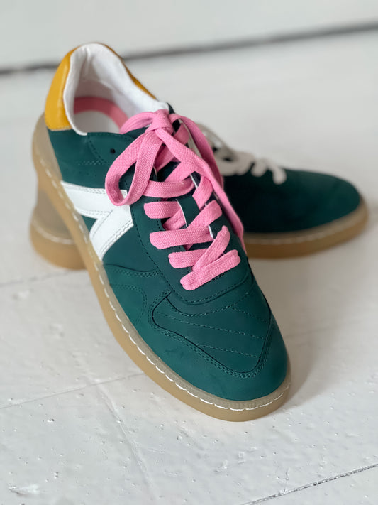 Vesta Sneaker