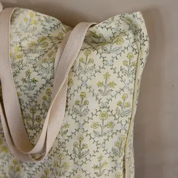 Cotton Tote Bag in Floral Lattice Buttercream