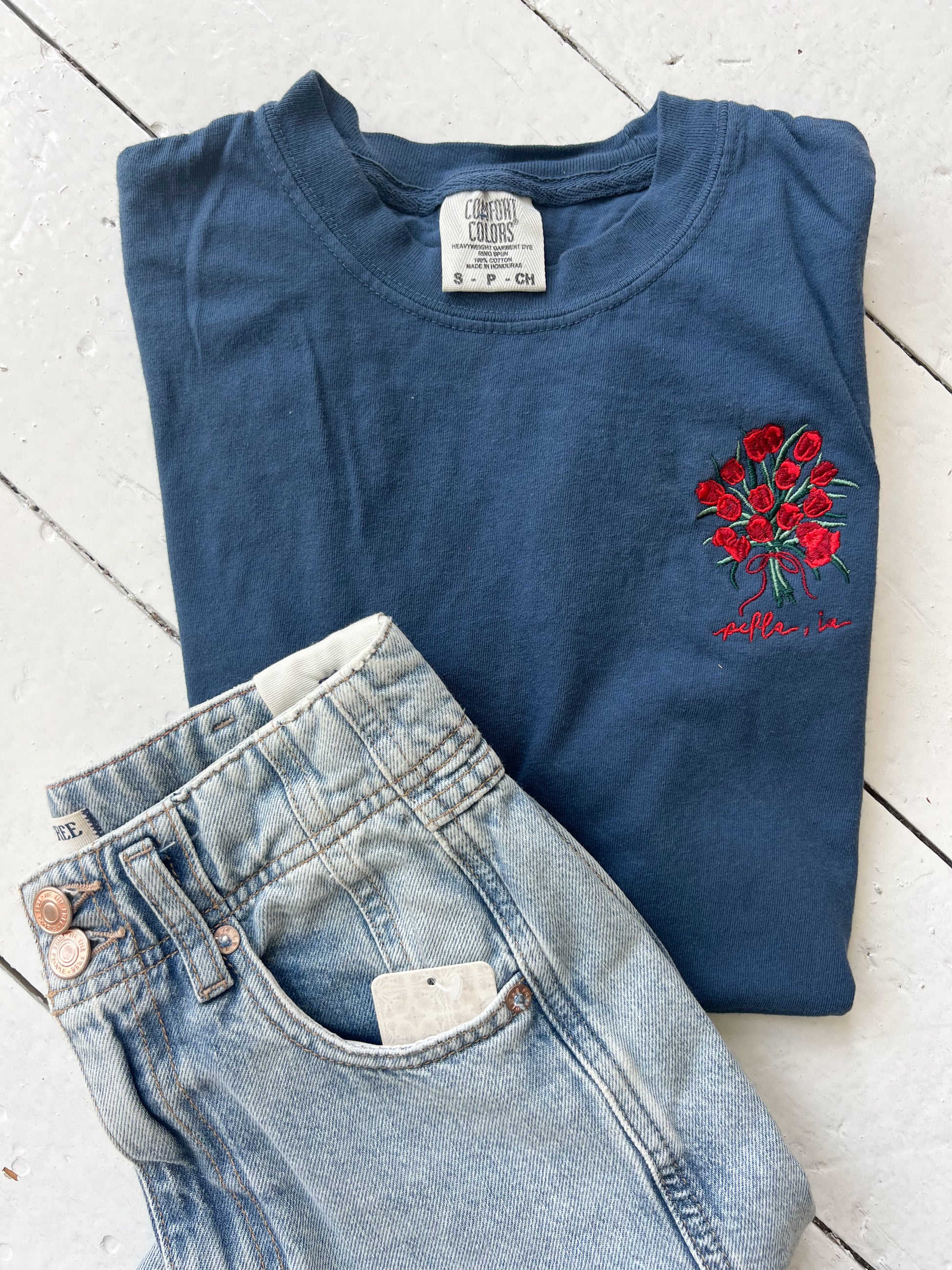 Tulip Bouquet Tee : Navy