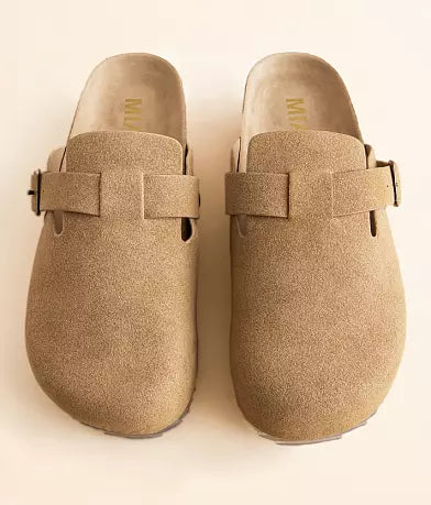 Qwest Clogs