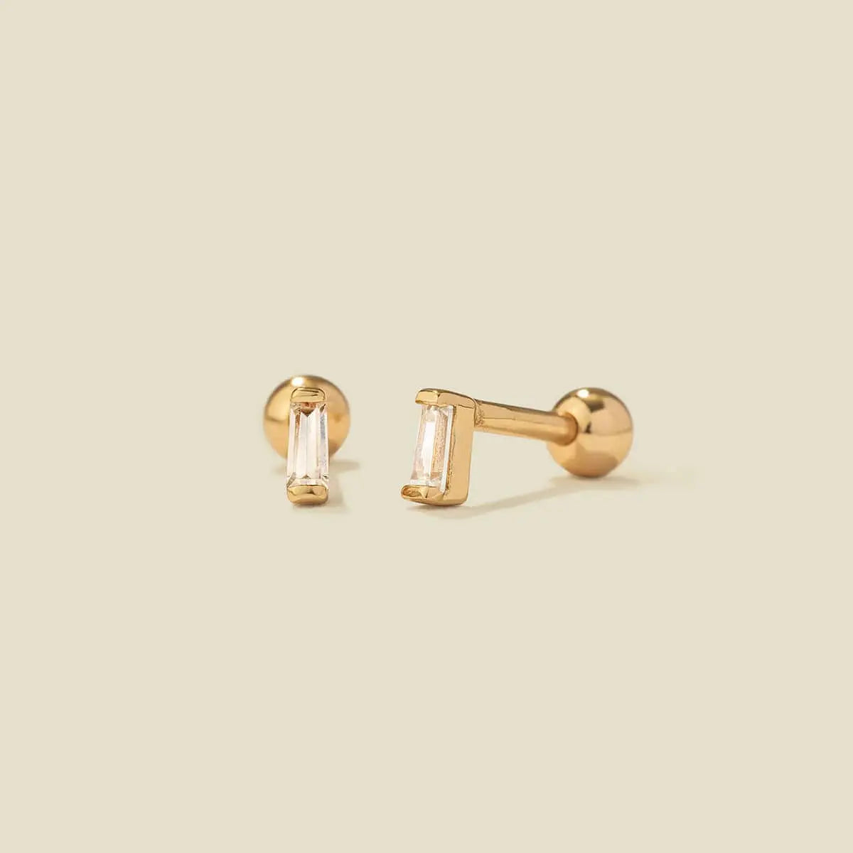 Baguette Stud Earring *live in*