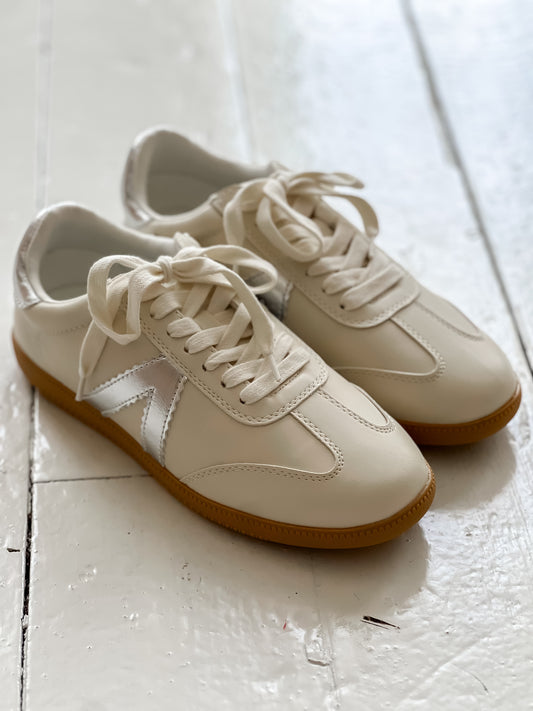 Klair Sneaker