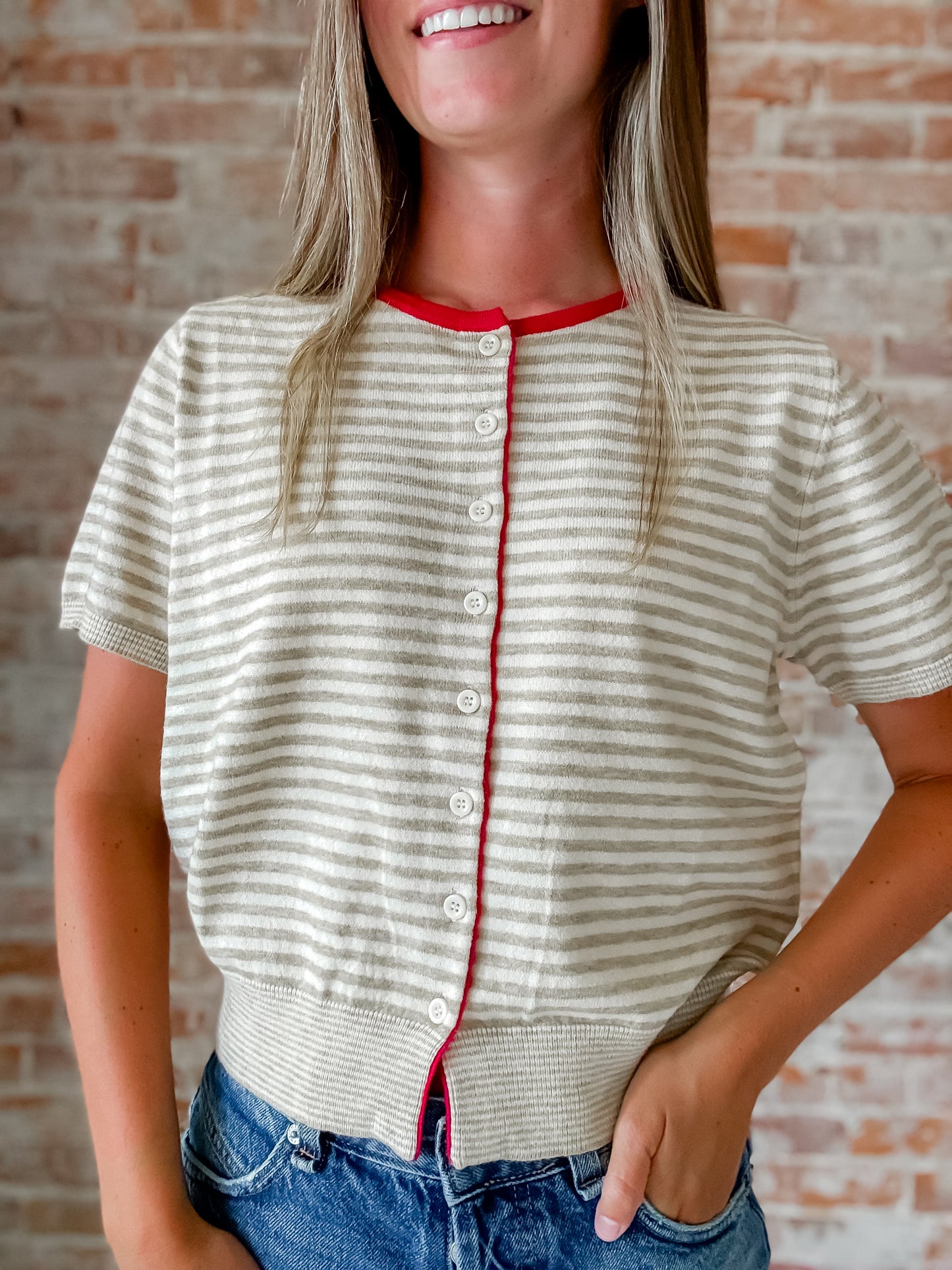 Faye Cardigan : Beige Red