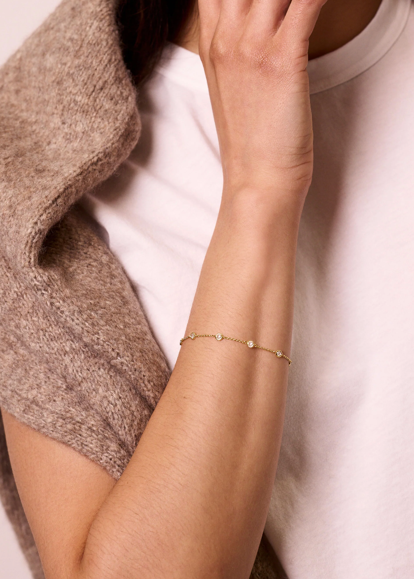 Electric Picks: Strand Bracelet in Gold