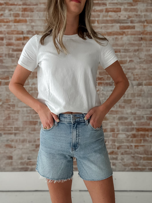 Walking Short in Light Wash