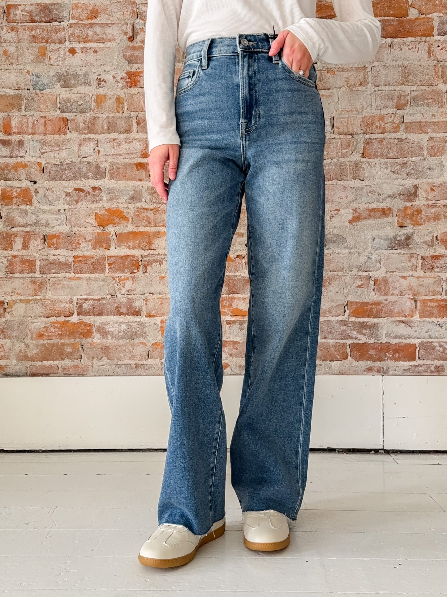 dark wash wide leg jean