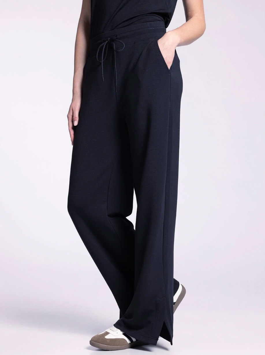 Layne Pants : Black