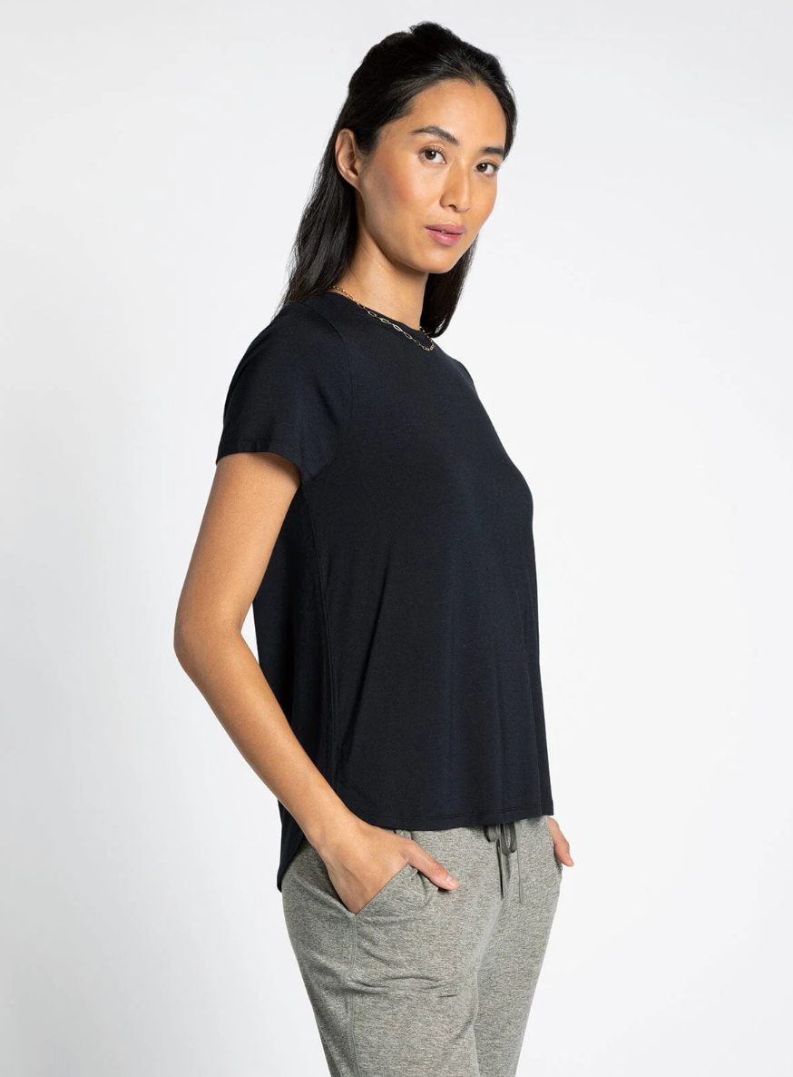 Thread & Supply : Nikkie Tee in Black
