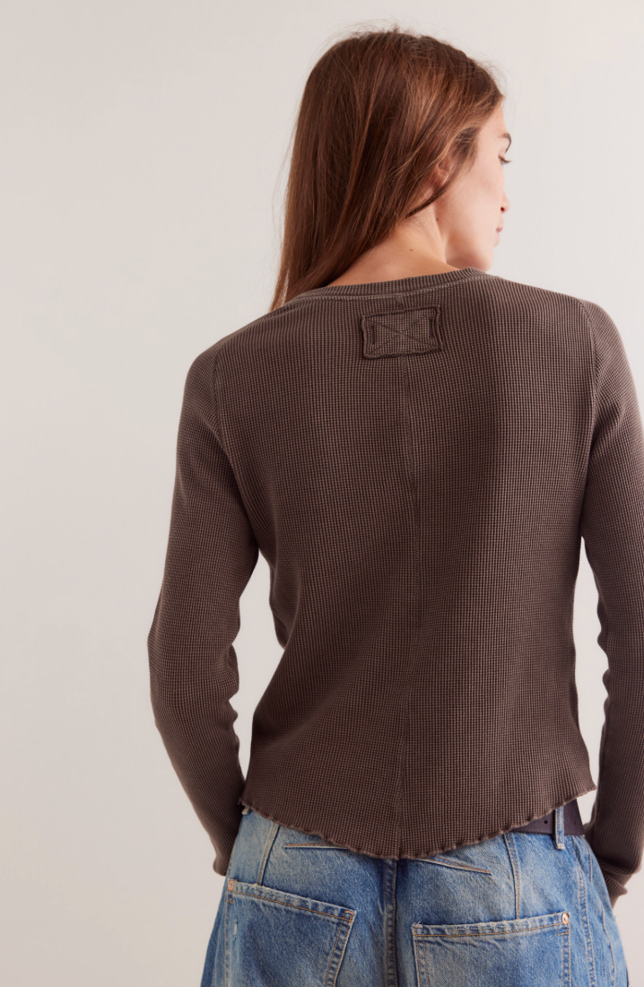 Free People: Easy Does It Tee in Double Espresso