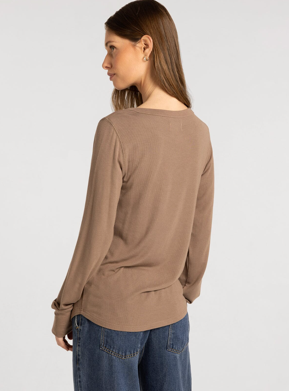 Thread & Supply : Stacey Top in Latte