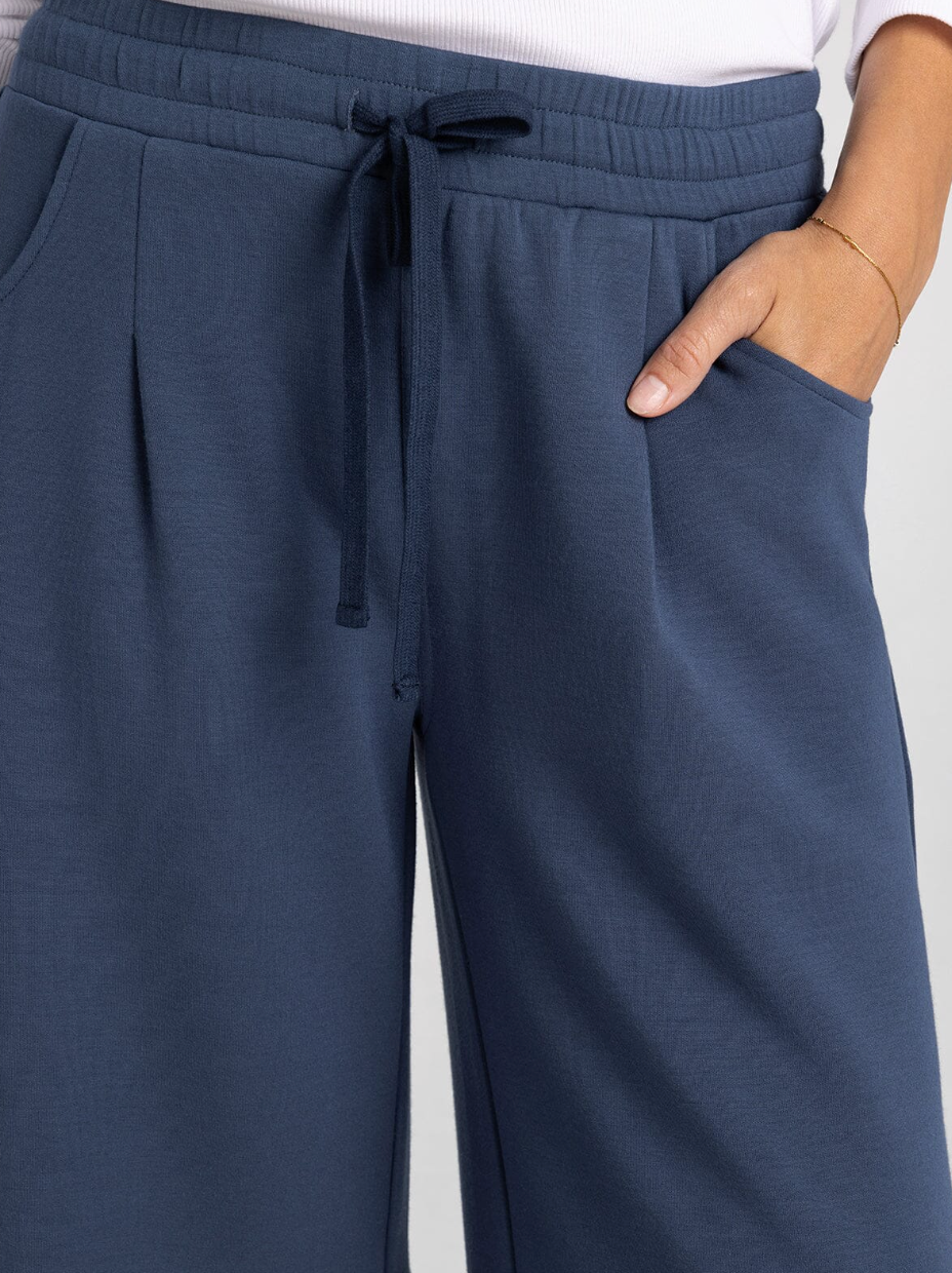 Thread & Supply: Gage Pants in Midnight Navy