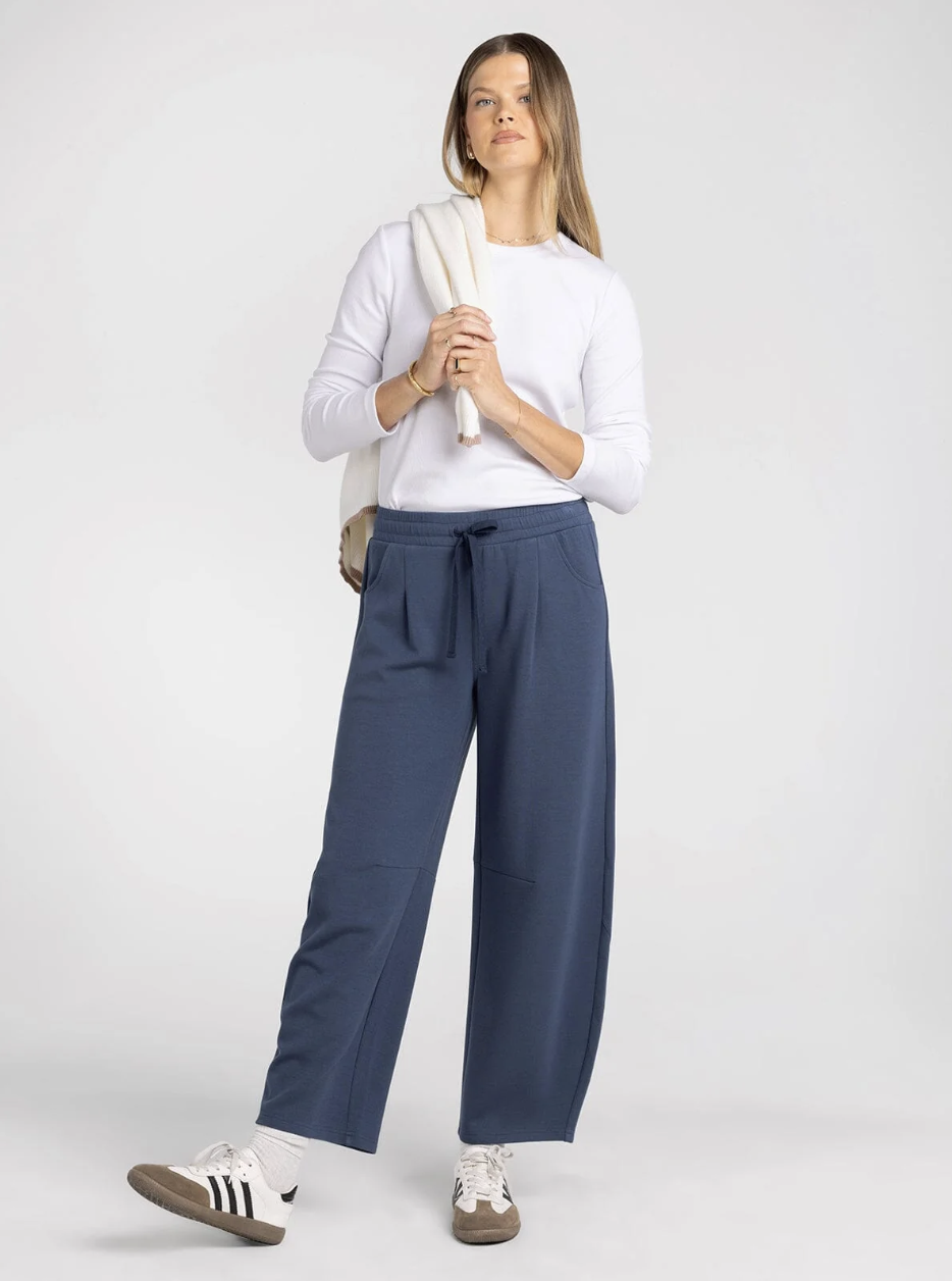 Thread & Supply: Gage Pants in Midnight Navy