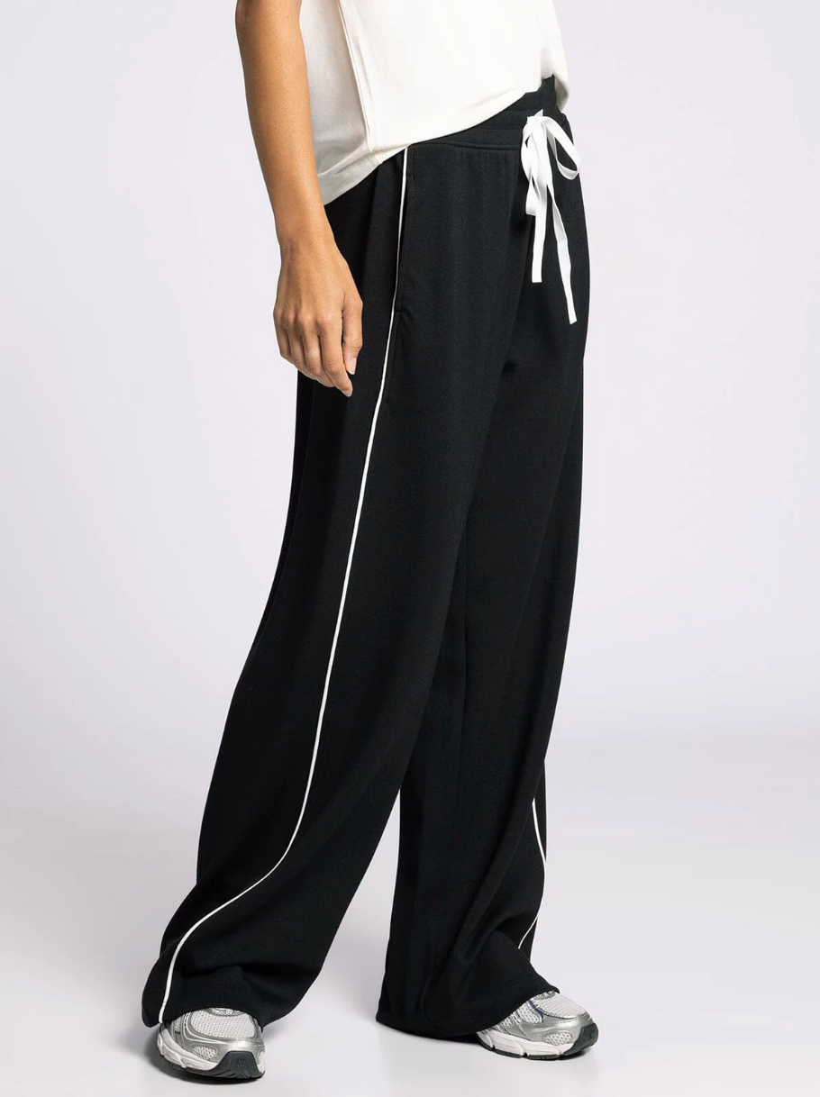 black track pant