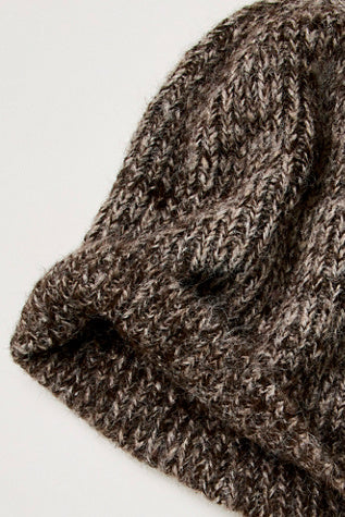 Free People: Frostline Beanie in Chocolate