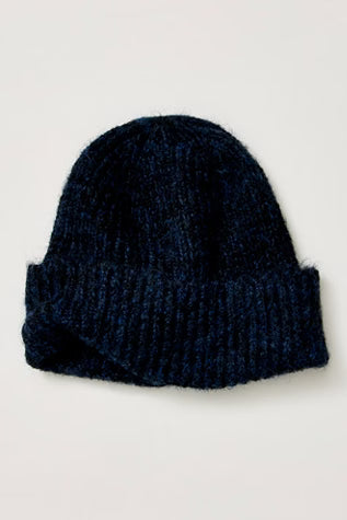 Free People: Frostline Beanie in Navy