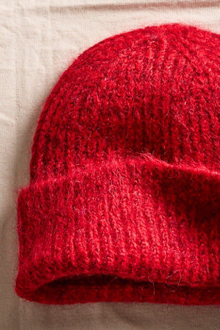 Free People: Frostline Beanie in Red