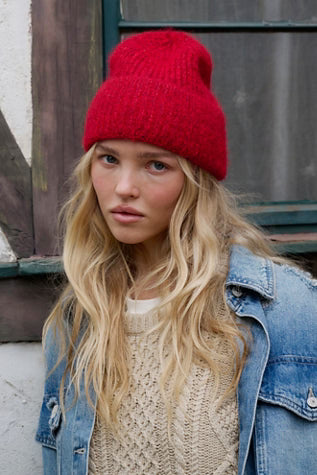 Free People: Frostline Beanie in Red