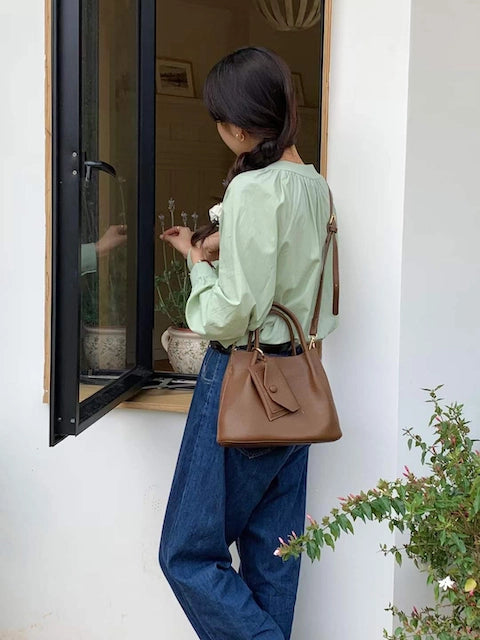 Bailey Crossbody Bag : Soil