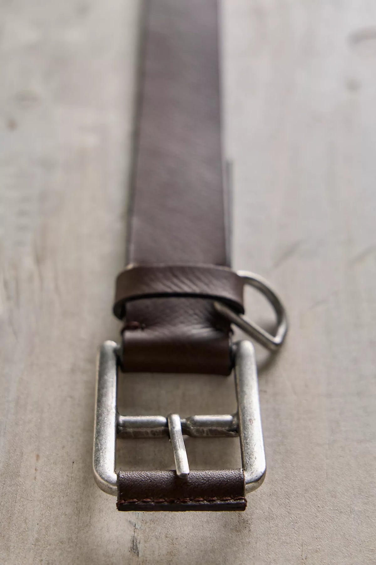 Free People: Brooklyn Belt in Bitter Bark