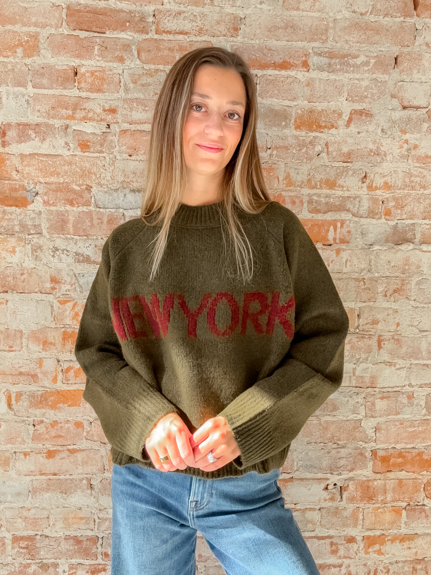 green sweater "new york" in burgundy